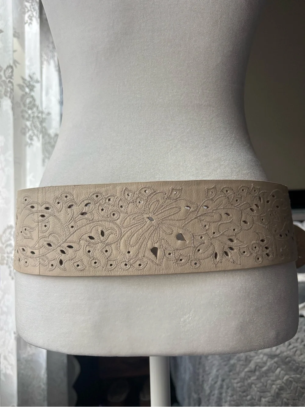 NWT Free People Laurel Hip Belt in Sand Dune, size S/M